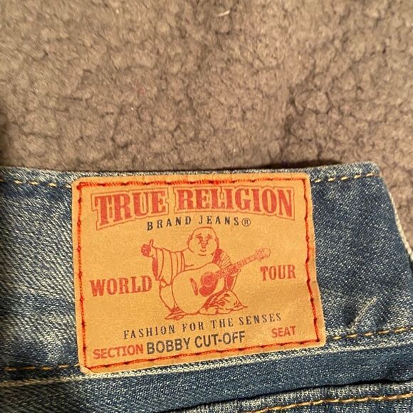 True Religion Bobby Cut Off Distressed Shorts Size 30 - Picture 3 of 13